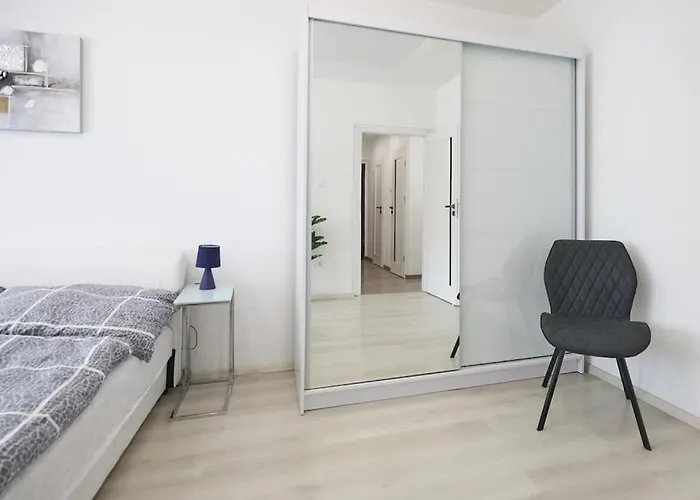 Appartement Zoe Apartman, Koezponthoz Koezel *